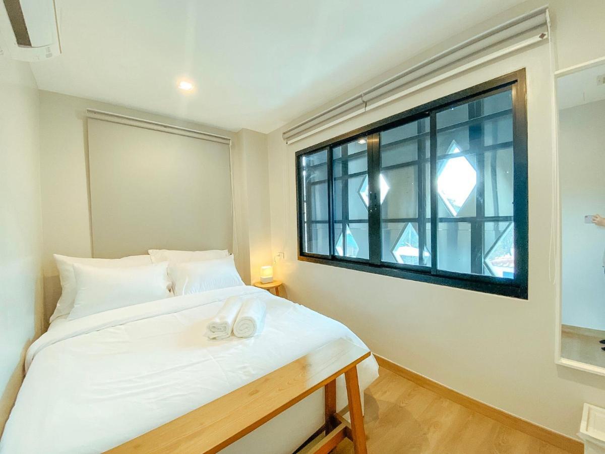 Yakthai Poshtel Bangkok Buitenkant foto